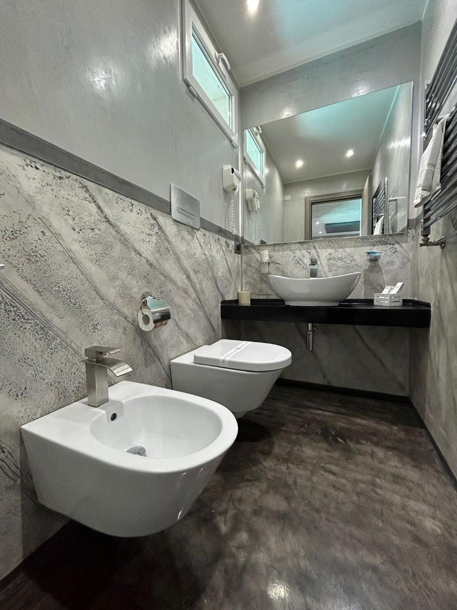 Residence Villa Rosa Dei Venti شينيسي المظهر الخارجي الصورة