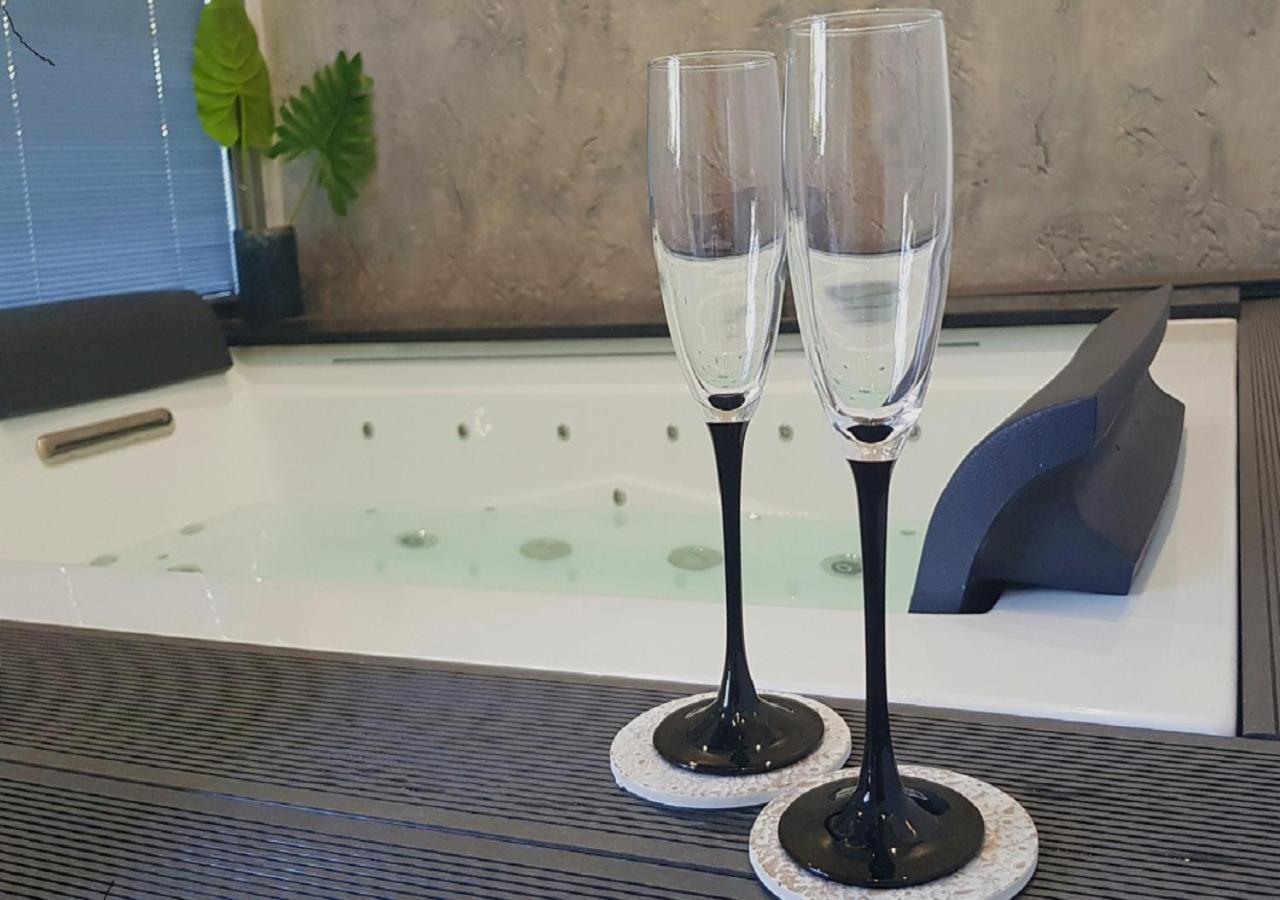 Residence Villa Rosa Dei Venti شينيسي المظهر الخارجي الصورة